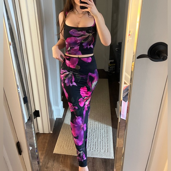 White Fox two piece tank and maxi skirt combo - Picture 7 of 11